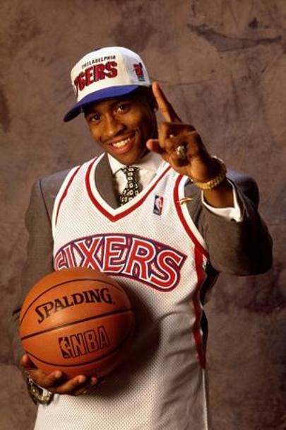 Iverson il giorno del draft, il 26 giugno 1996: a Philadelphia comincia l&#39;era di The Answer